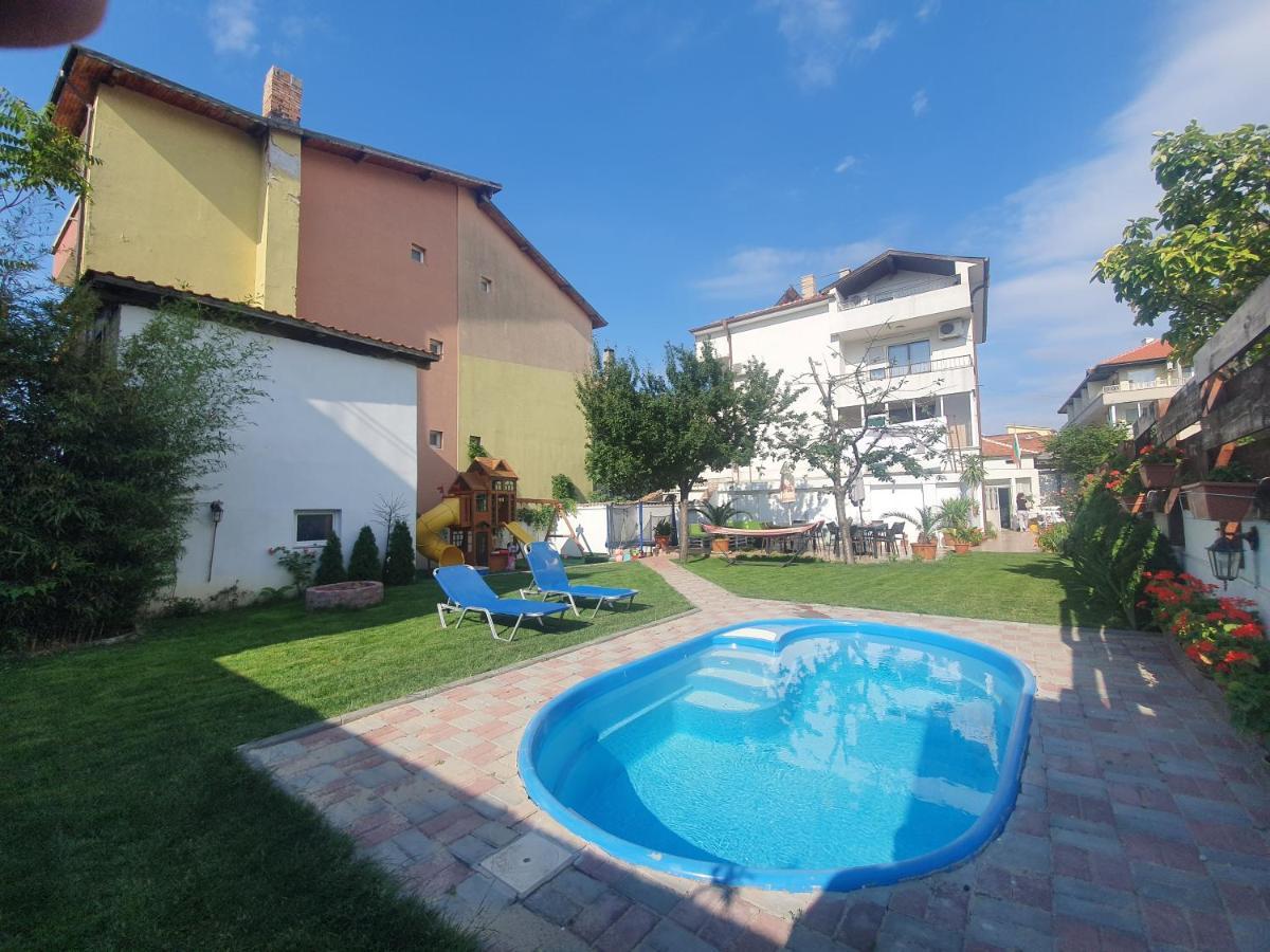Cherry Garden Apartments Sveti Vlas Luaran gambar